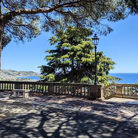 248 - Casa Amarcord - Vintage Vista Mare E A Pochi Minuti Dal Centro Di Apartamento San Remo